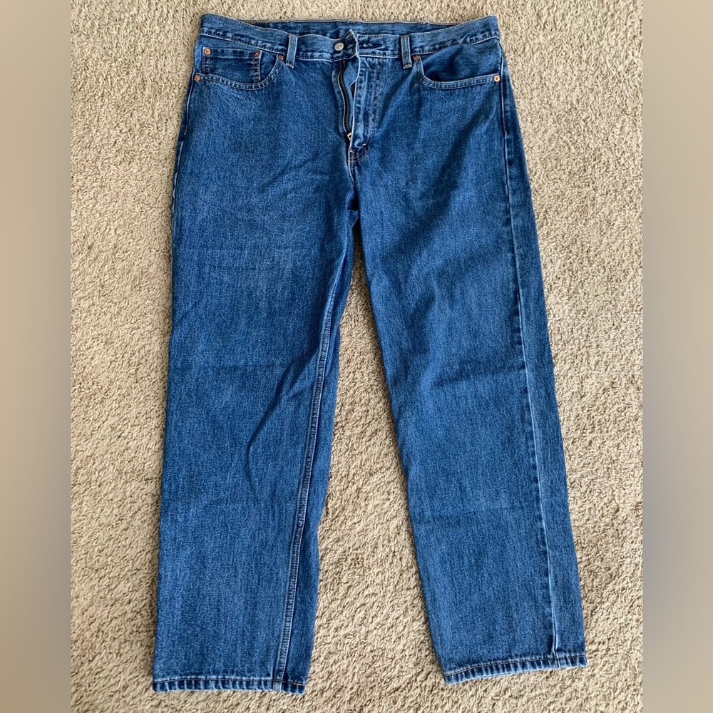 🎀3/$25🎀 Men’s Levi’s size 38x32, EUC
